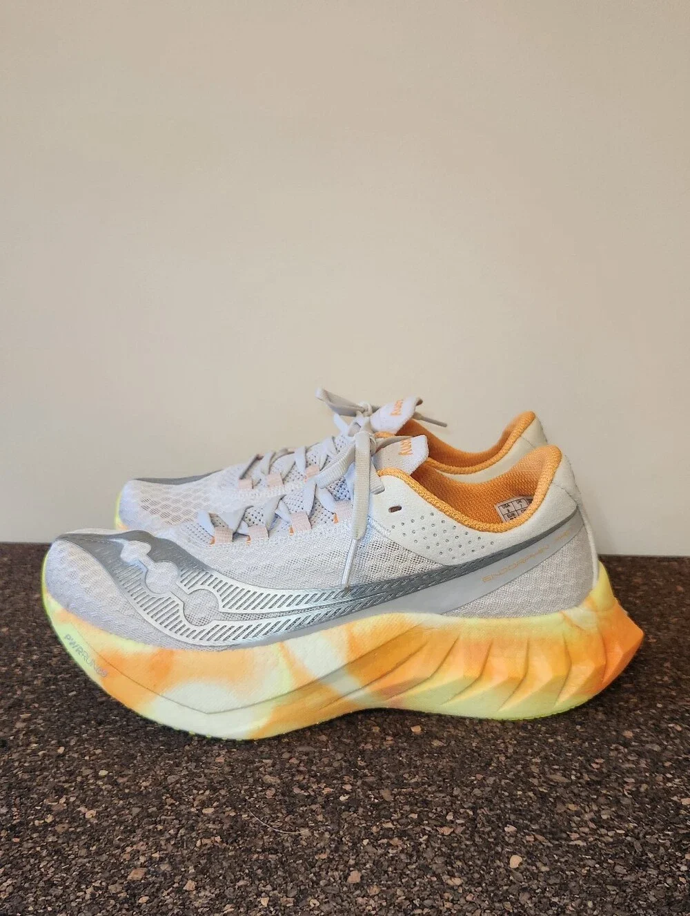 Saucony Endorphin Pro 4 Running Shoes Womens Size 9